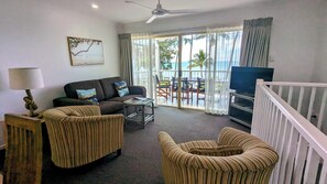 聯排別墅 | 起居區 | 30-吋平面電視、有線頻道、電視