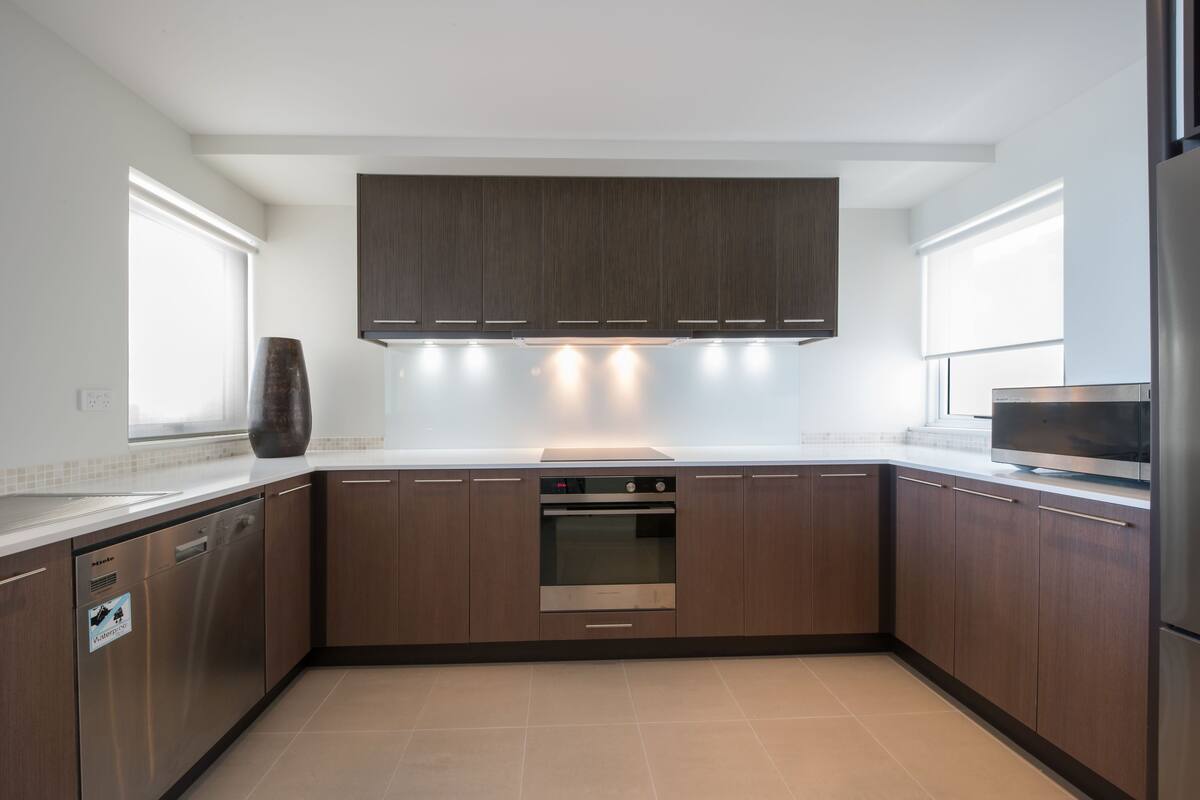 4 bedroom 5 bathroom top floor spa penthouse | private kitchen | microwave, electric kettle, toaster, eco-friendly cleaning products