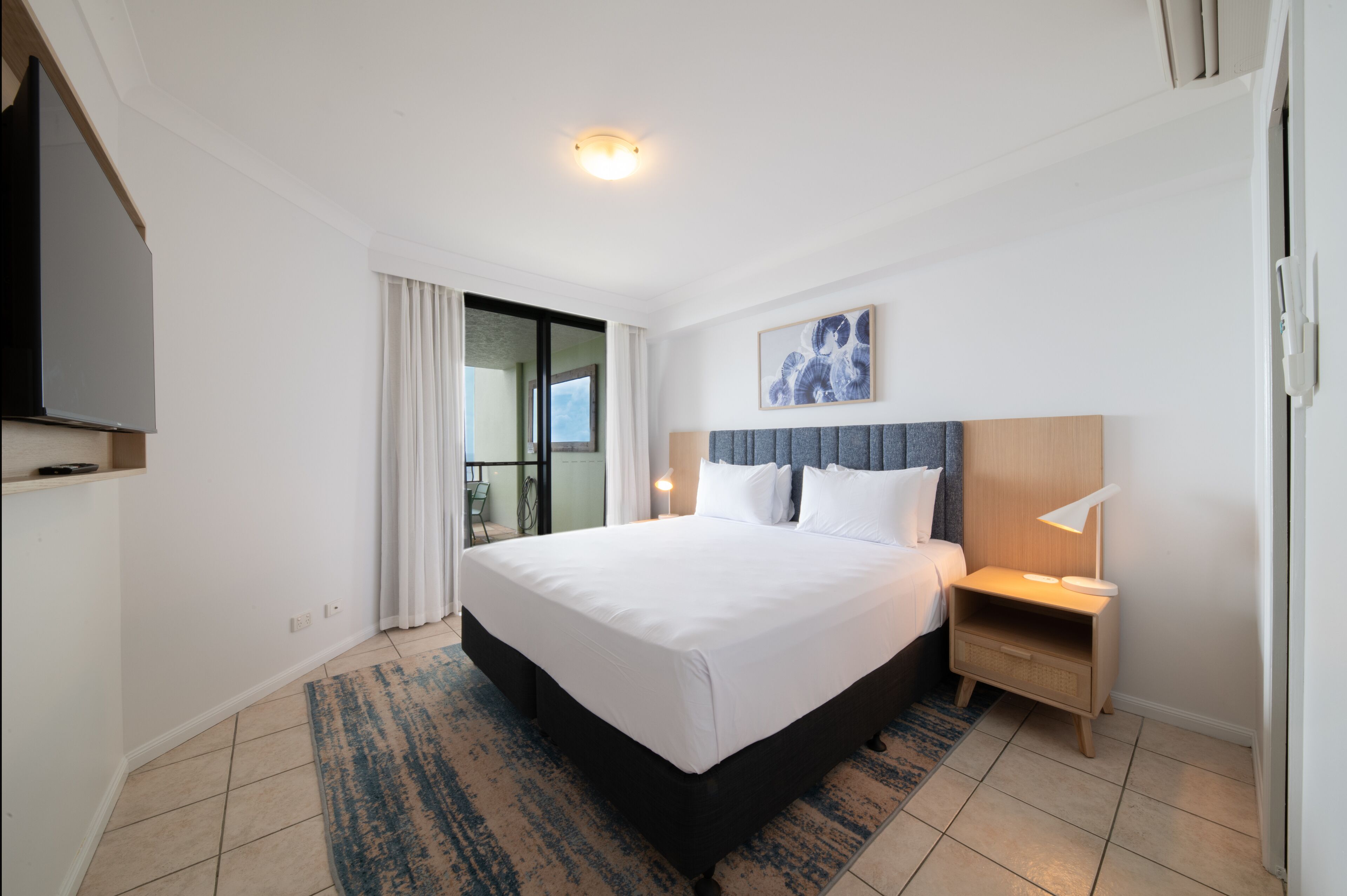 2 bedrooms, premium bedding, pillow-top beds, in-room safe