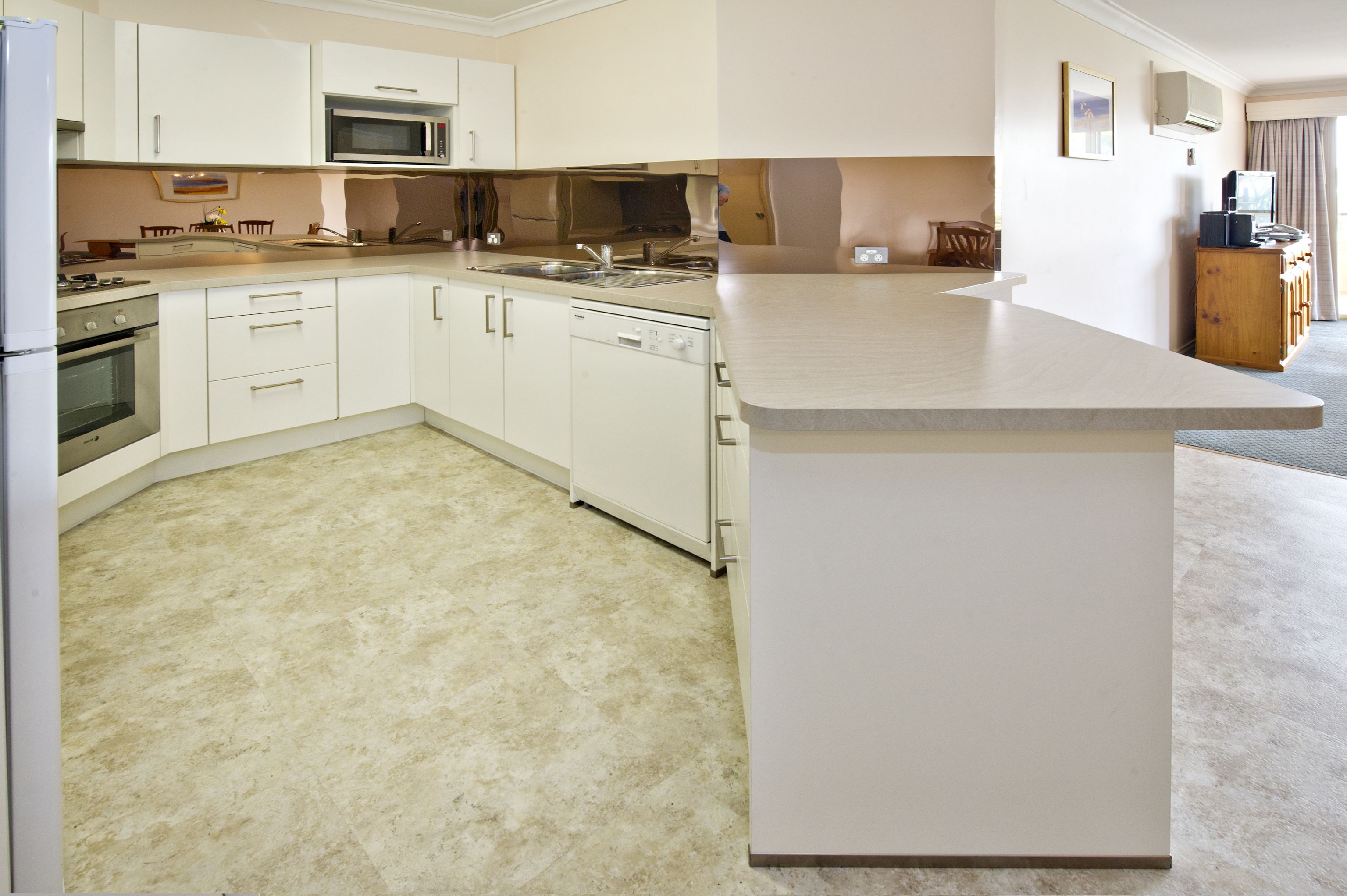 in-room safe, desk, iron/ironing board, wifi