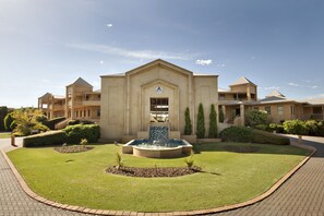 Golf - Abbey Beach Resort (Broadwater)