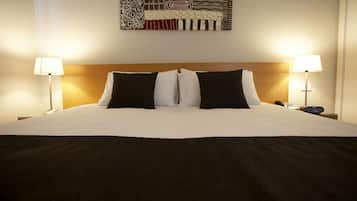 In-room safe, desk, iron/ironing board, free WiFi