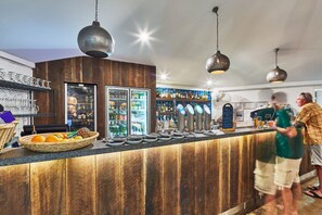 Serves lunch and dinner - RAC Monkey Mia Dolphin Resort (Monkey Mia)