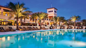 3 outdoor pools