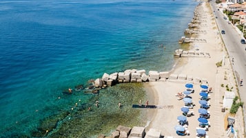 Private beach nearby, free beach cabanas, sun loungers, beach umbrellas