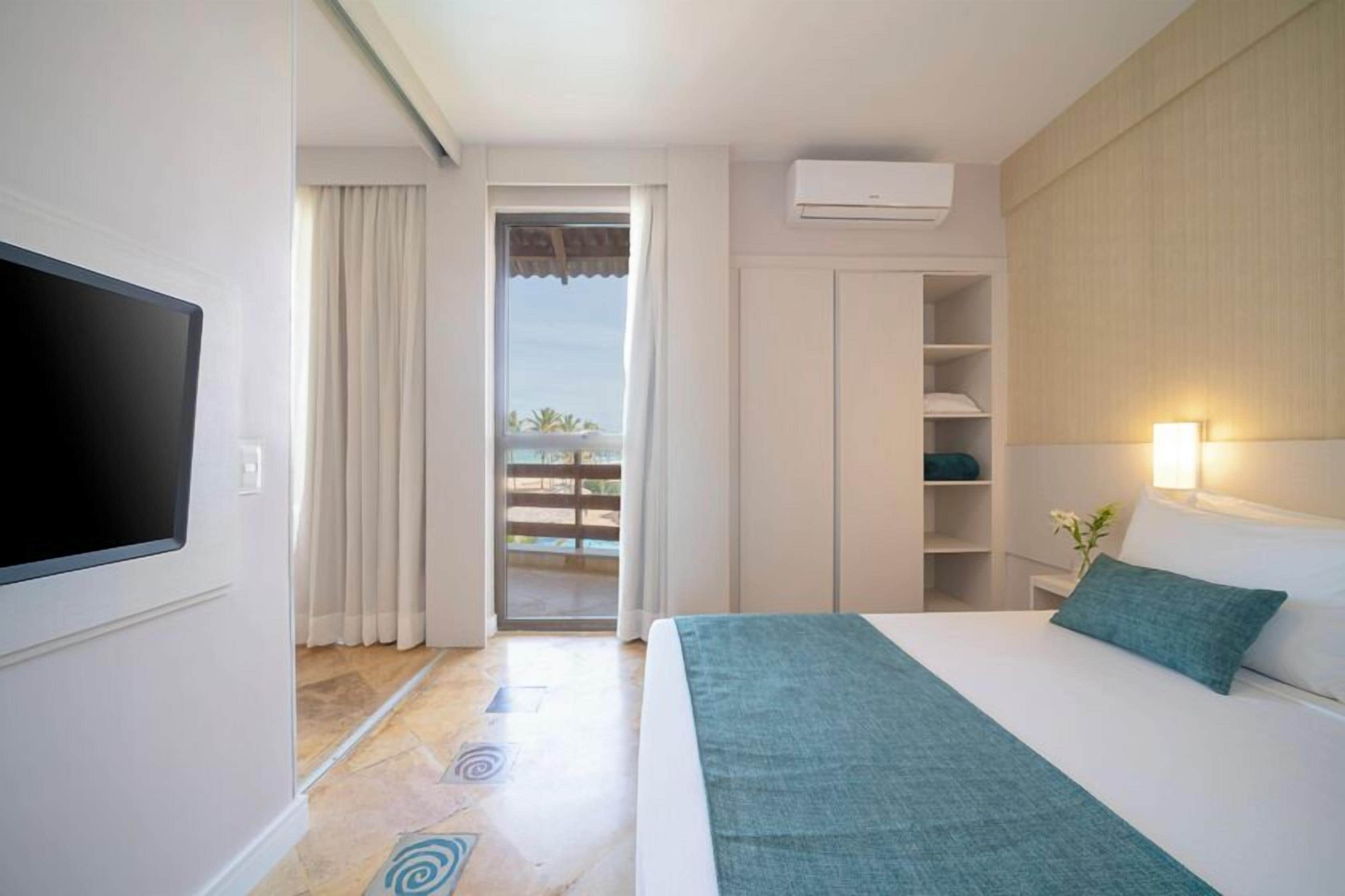 Quarto júnior, acessível para pessoas com deficiência física | Frigobar, cofres nos quartos, escrivaninha, Wi-Fi de cortesia