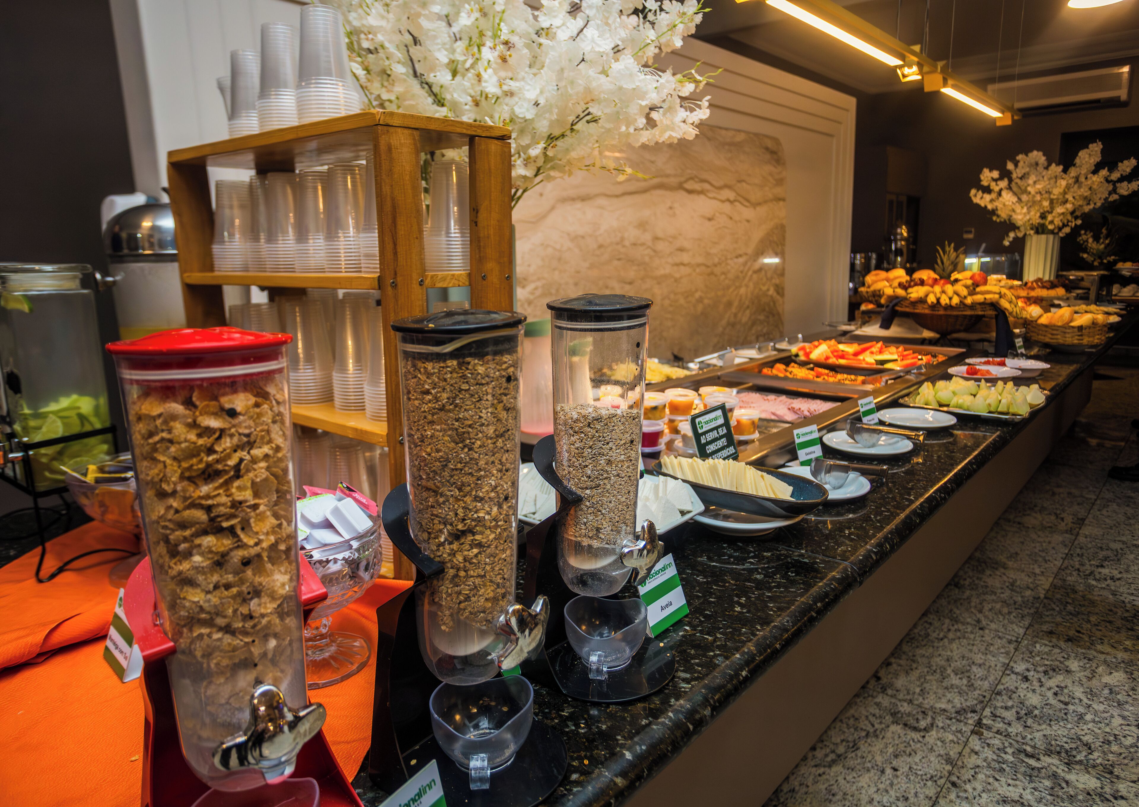 Gratis frukostbuffé varje dag 