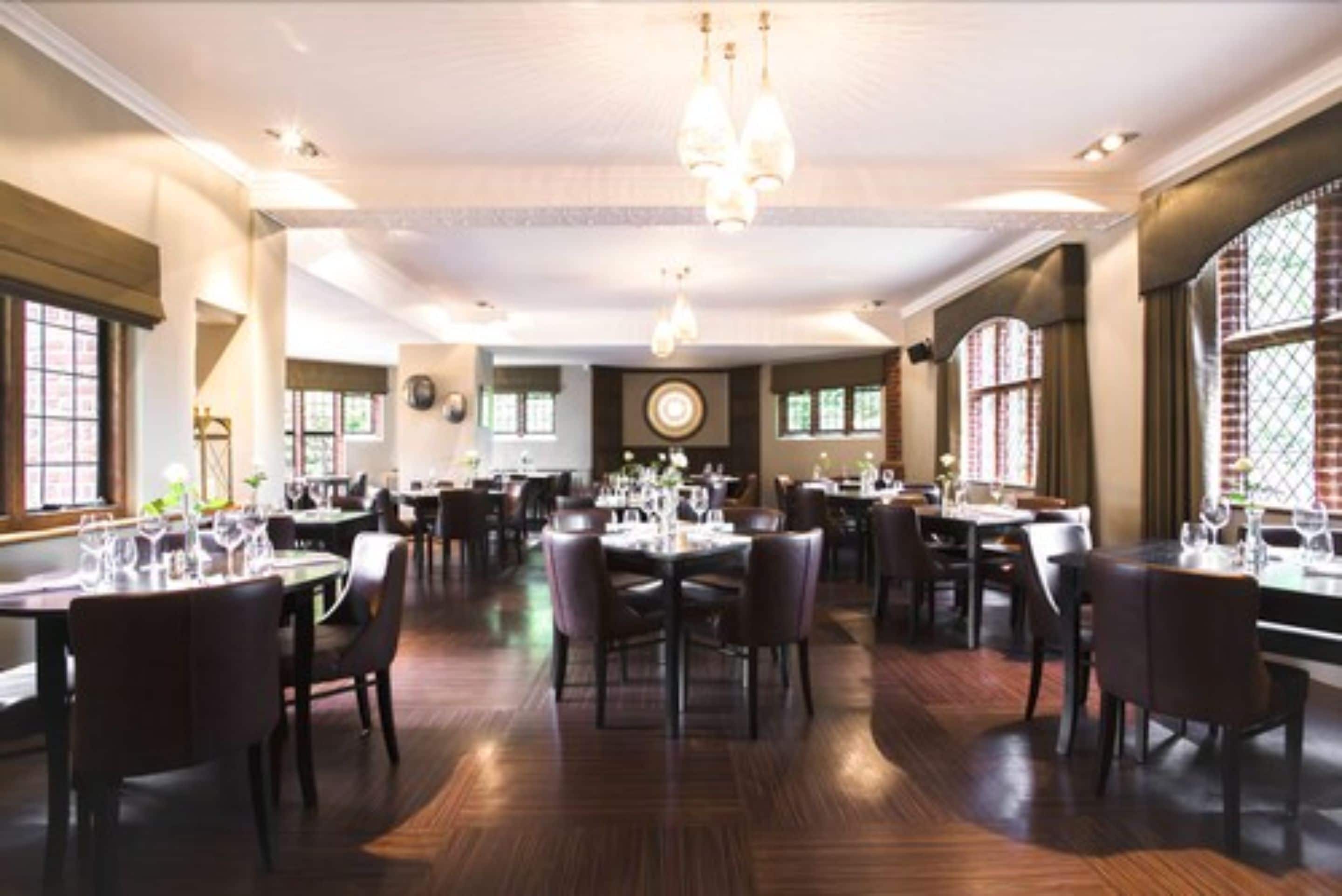 Daily English breakfast (GBP 18 per person)