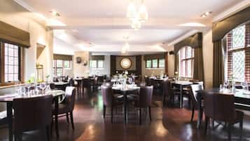 Daily English breakfast (GBP 18 per person)