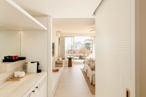 Literie de qualité supérieure, minibar, fer et planche à repasser