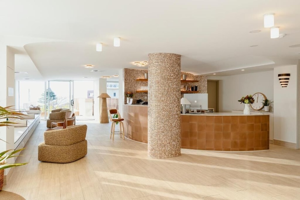 Marina Resort by null