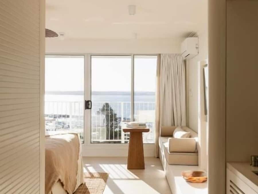 Quarto, vista parcial para o oceano | Vista do quarto