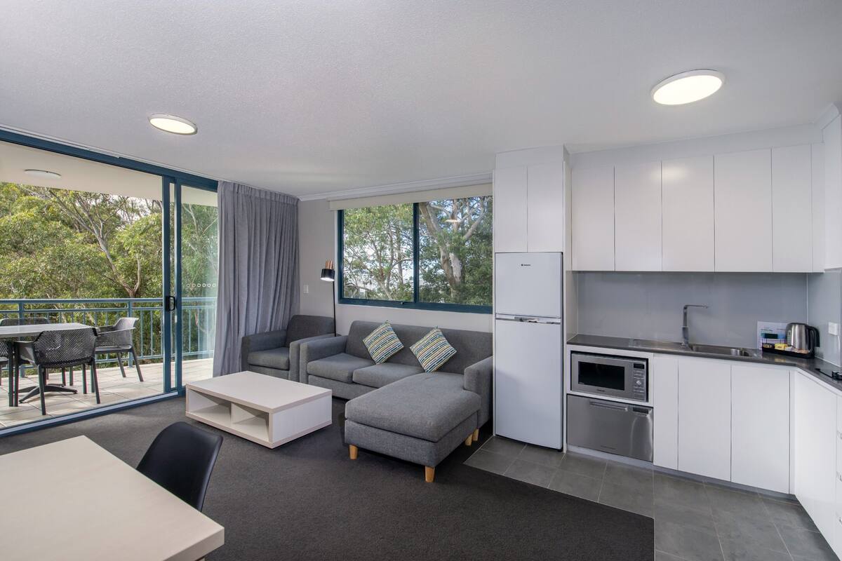 apartment, 1 bedroom with shower | living area | flat-screen tv, dvd player