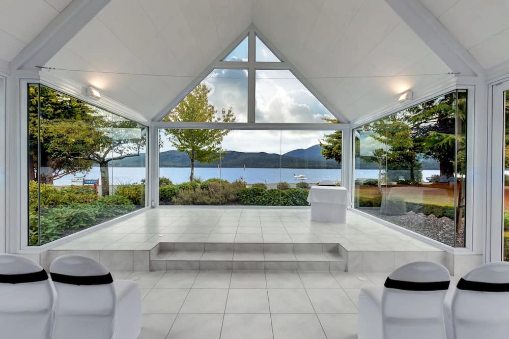 Distinction Te Anau Hotel And Villas