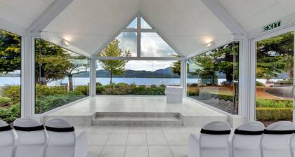 Distinction Te Anau Hotel And Villas