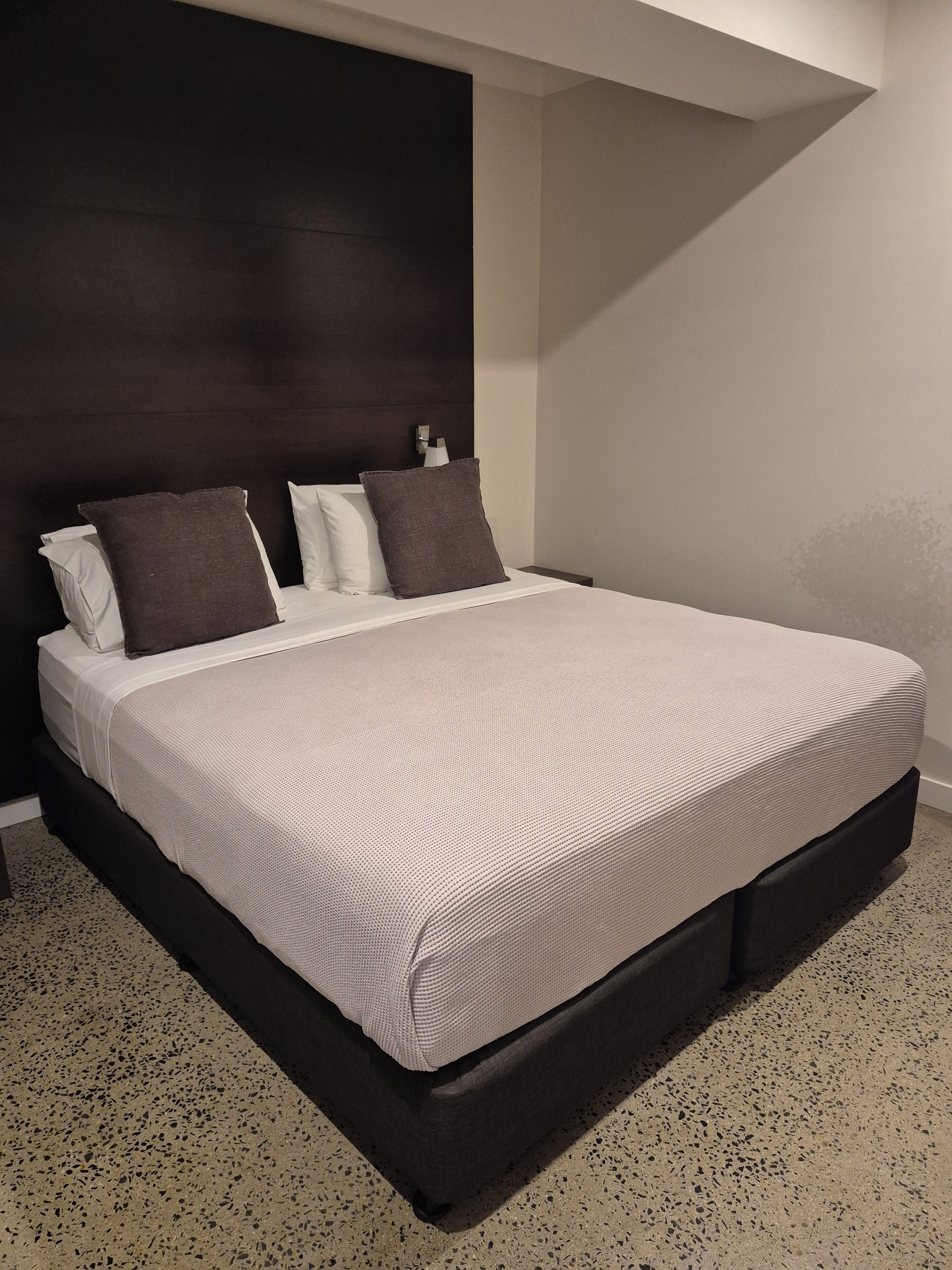 Apartment, 2 Bedrooms | Minibar, iron/ironing board, free WiFi, bed sheets