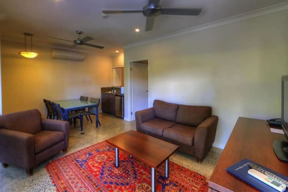 The Sovereign Resort Hotel by null