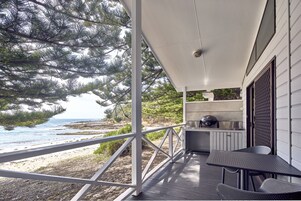 Vila, 1 quarto, banheira de hidromassagem, vista para o oceano | Terraço/pátio