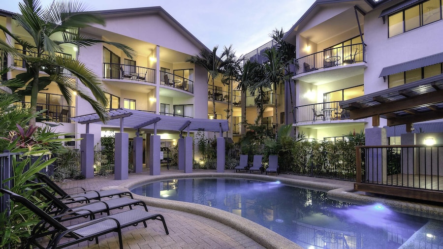 Bay Villas Resort