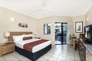 Studio | Premium bedding, iron/ironing board, free WiFi, bed sheets