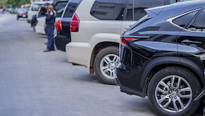 خدمة مواقف السيارات لفترة محدودة