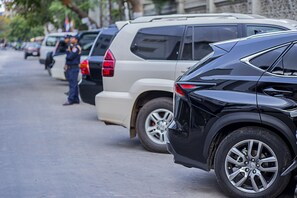 Limited parking - Mito Hotel (Phnom Penh)