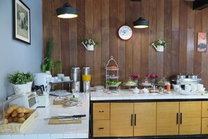 Daily buffet breakfast for a fee - Mito Hotel (Phnom Penh)