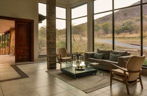 Lobby sitting area - Euphoria Golf and Lifestyle Estate (Mookgopong)