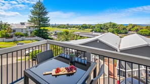 2 Bedroom Ocean View SPA Apartment | Terrace/patio - The Observatory Self Contained Apartments (Coffs Harbour)