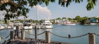 Cullen Bay Resort