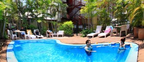 Outdoor pool - Value Inn (Darwin)