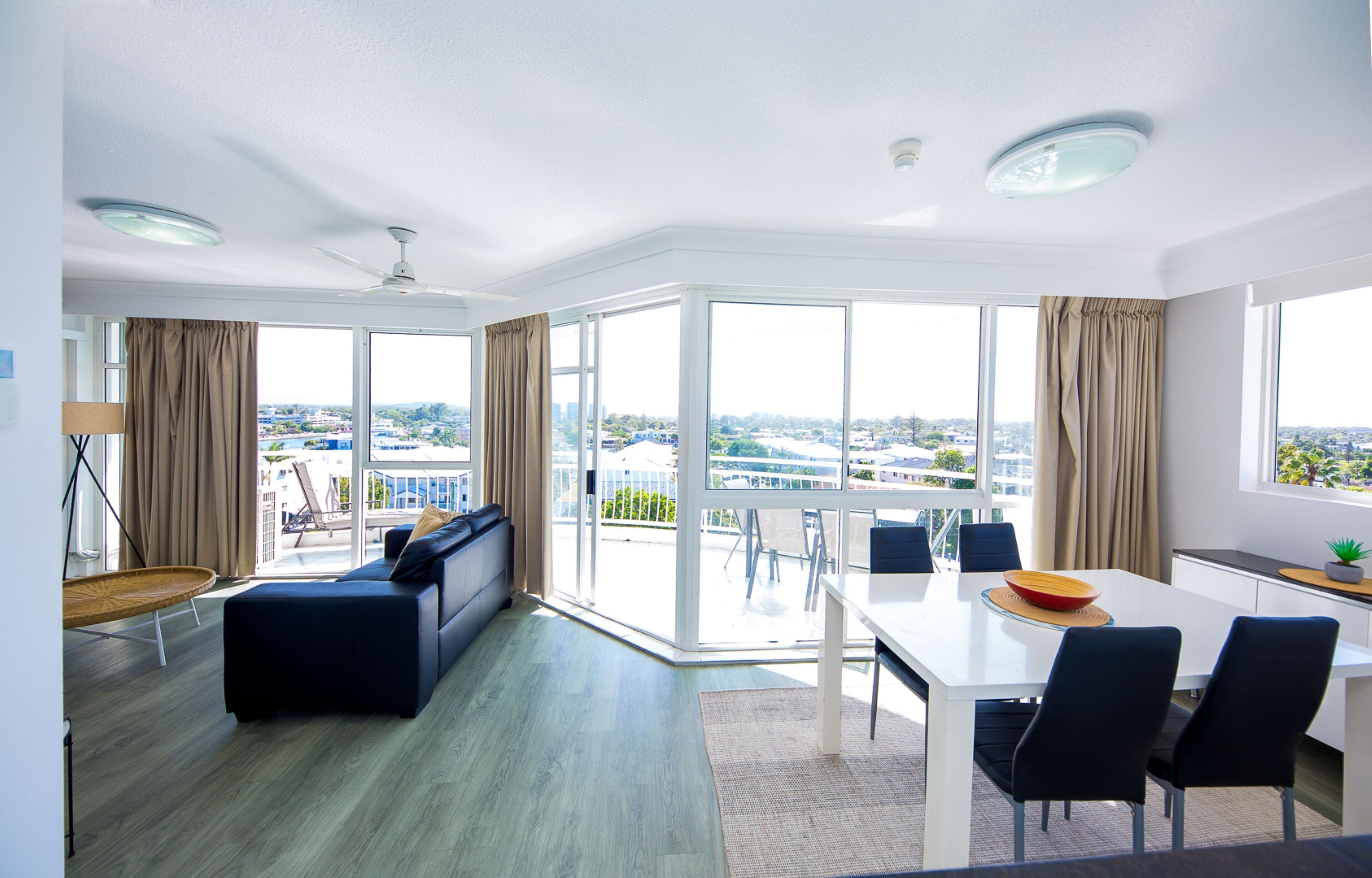 2 bedroom spa deluxe | 2 bedrooms, iron/ironing board, cots/infant beds, free wifi