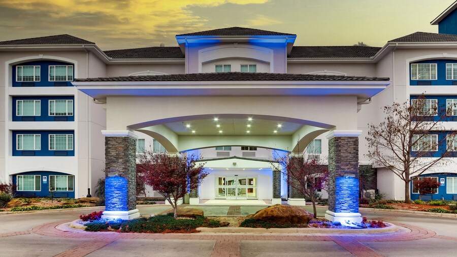 Holiday Inn Express & Suites Ardmore by IHG
