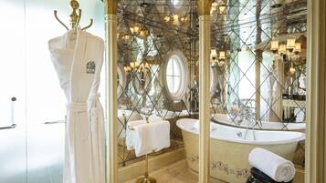 Suite (Bi-Level 11) | Bathroom | Designer toiletries, hair dryer, bathrobes, slippers