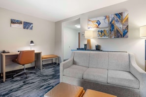 In-room safe, desk, laptop workspace, blackout drapes - Comfort Suites At WestGate Mall (Spartanburg)