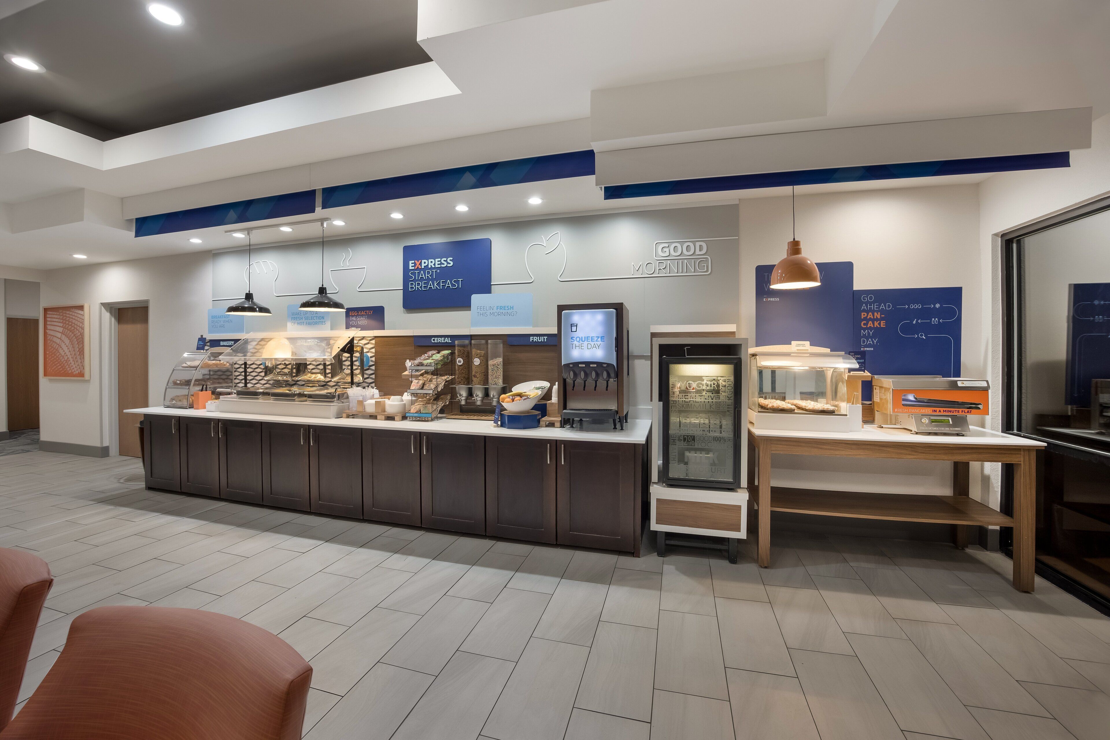 free buffet breakfast