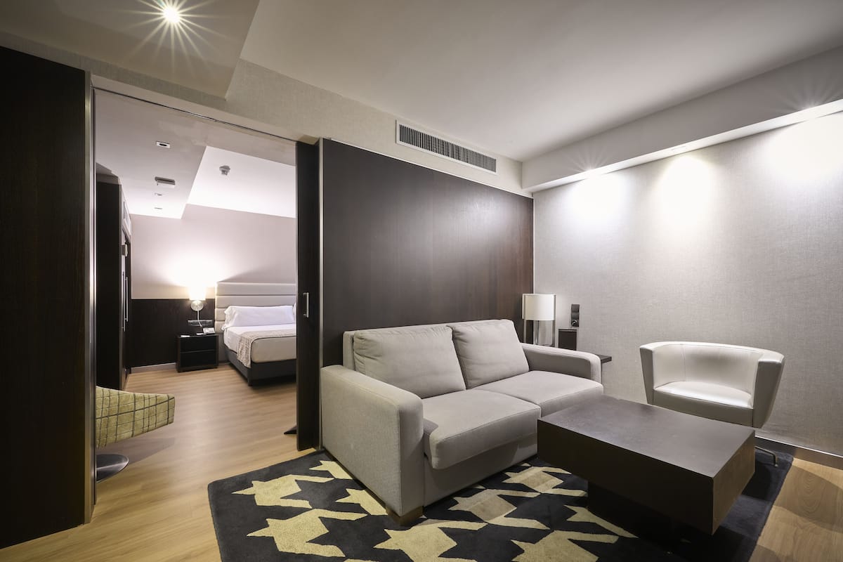 1 bedroom, minibar, in-room safe, desk