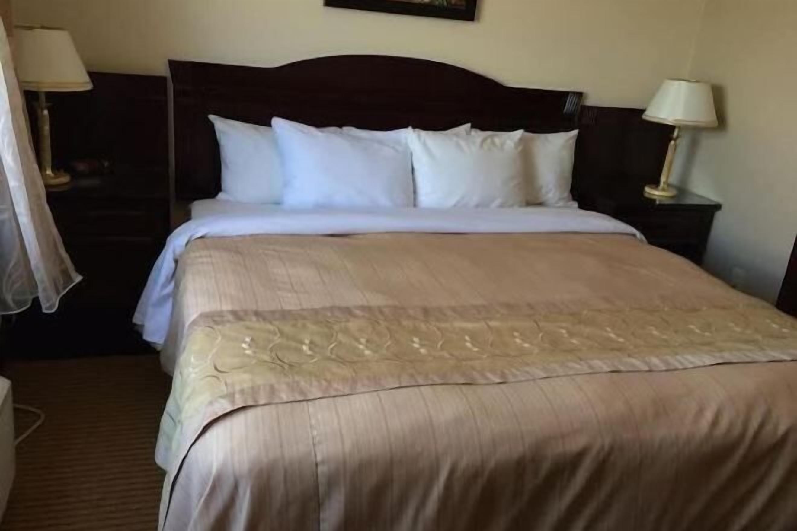 Down comforters, memory foam beds, desk, soundproofing