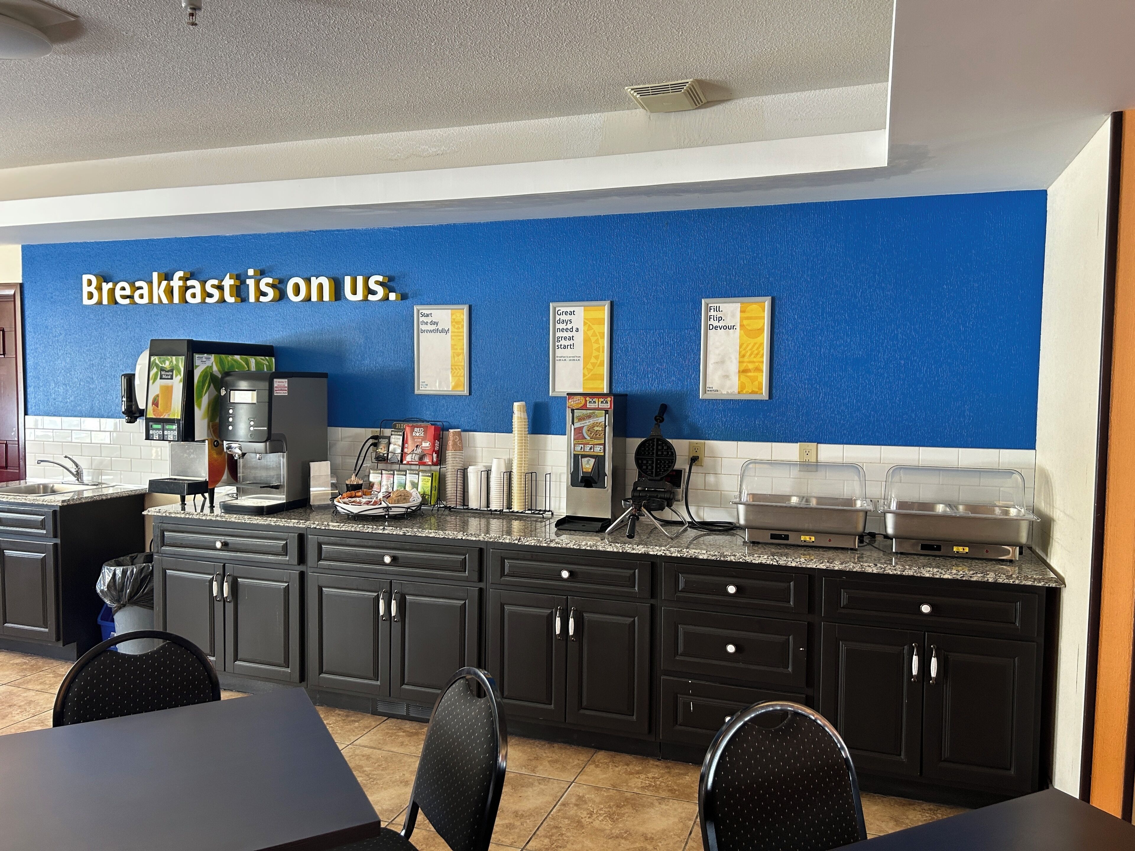 Free daily continental breakfast