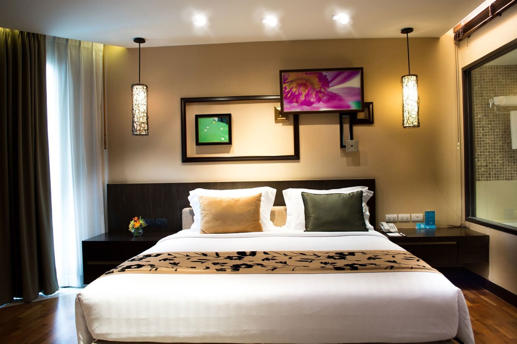 In-room safe, desk, laptop workspace, free cots/infant beds