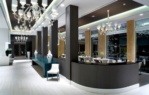 2 restaurants servant le petit déjeuner