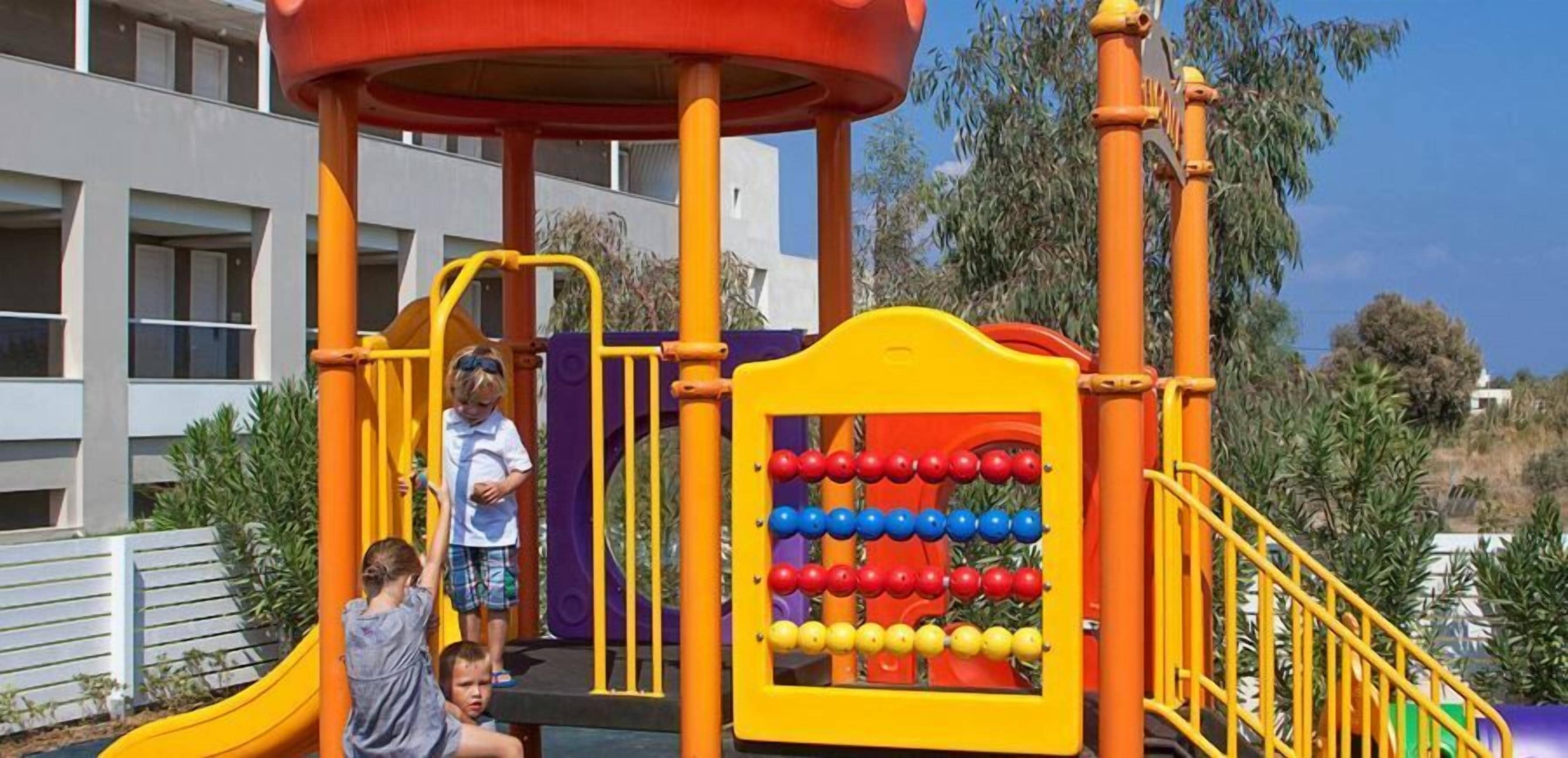 children’s play area – outdoor