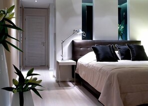 1 bedroom, in-room safe, free WiFi, bed sheets