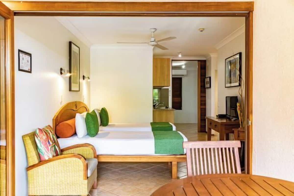 1 bedroom, individually furnished, iron/ironing board, free WiFi