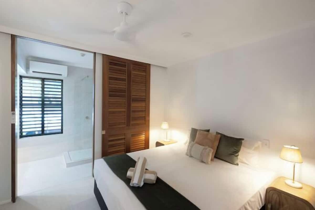 1 bedroom, individually furnished, iron/ironing board, free WiFi