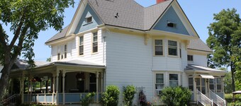 Green Oaks Bed and Breakfast