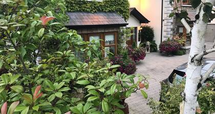 Avlon House Bed & Breakfast