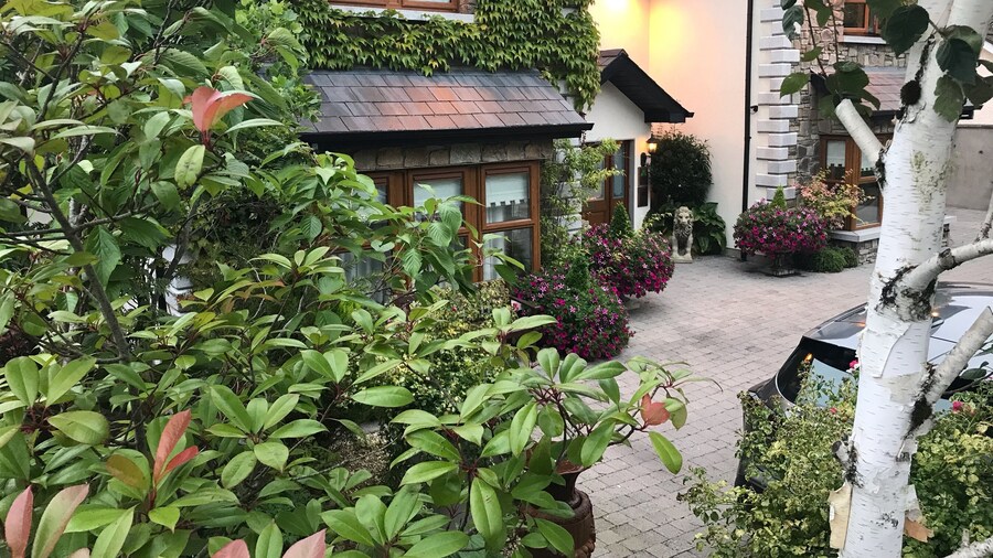 Avlon House Bed & Breakfast