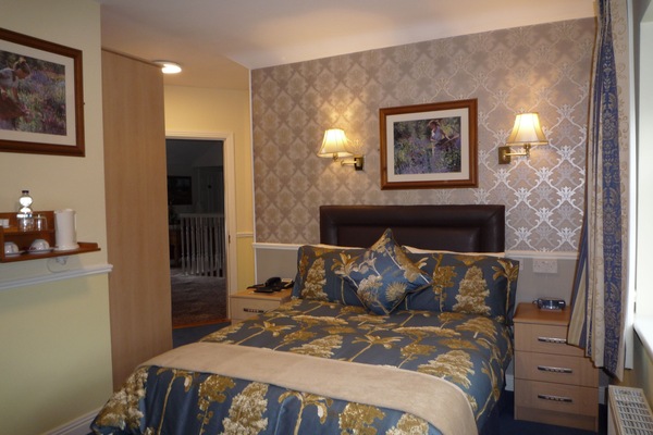 Double Room (Room Only) | Desk, soundproofing, iron/ironing board (on request), WiFi (free)