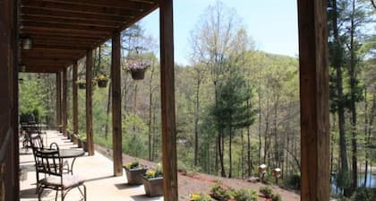 Long Mountain Lodge